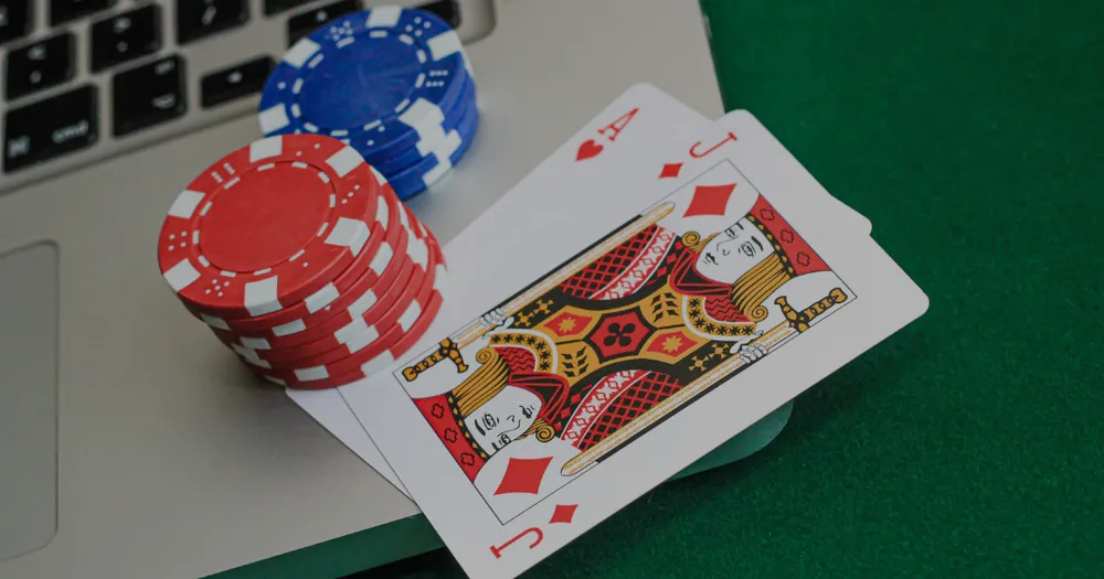 Software vs. planilha: qual o melhor jeito de organizar sua grade de torneios de poker?